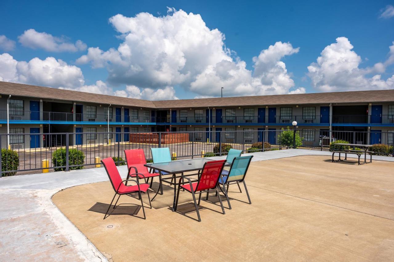 American Inn & Suites Russellville Exterior foto